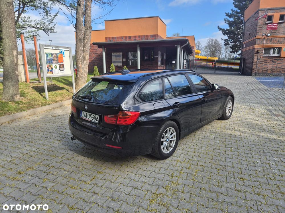 BMW Seria 3 320d - 12