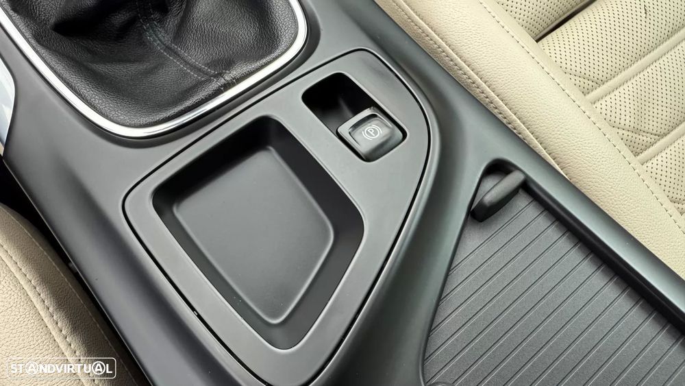 Opel Insignia 2.0 CDTI executive S/S - 37