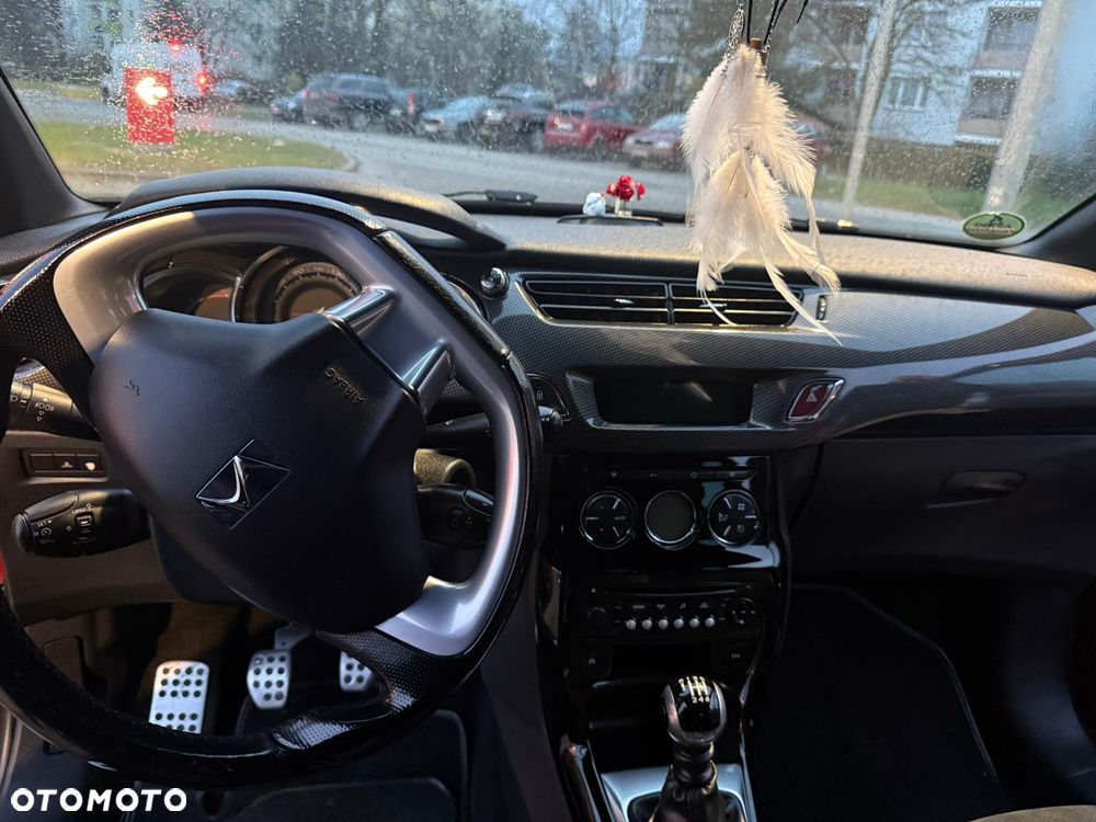 Citroën DS3 HDi 110 FAP SportChic - 10