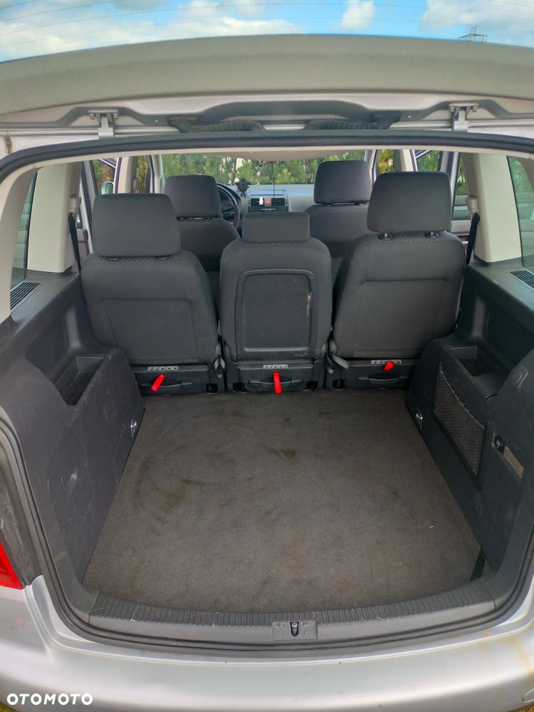 Volkswagen Touran 1.6 Basis - 13