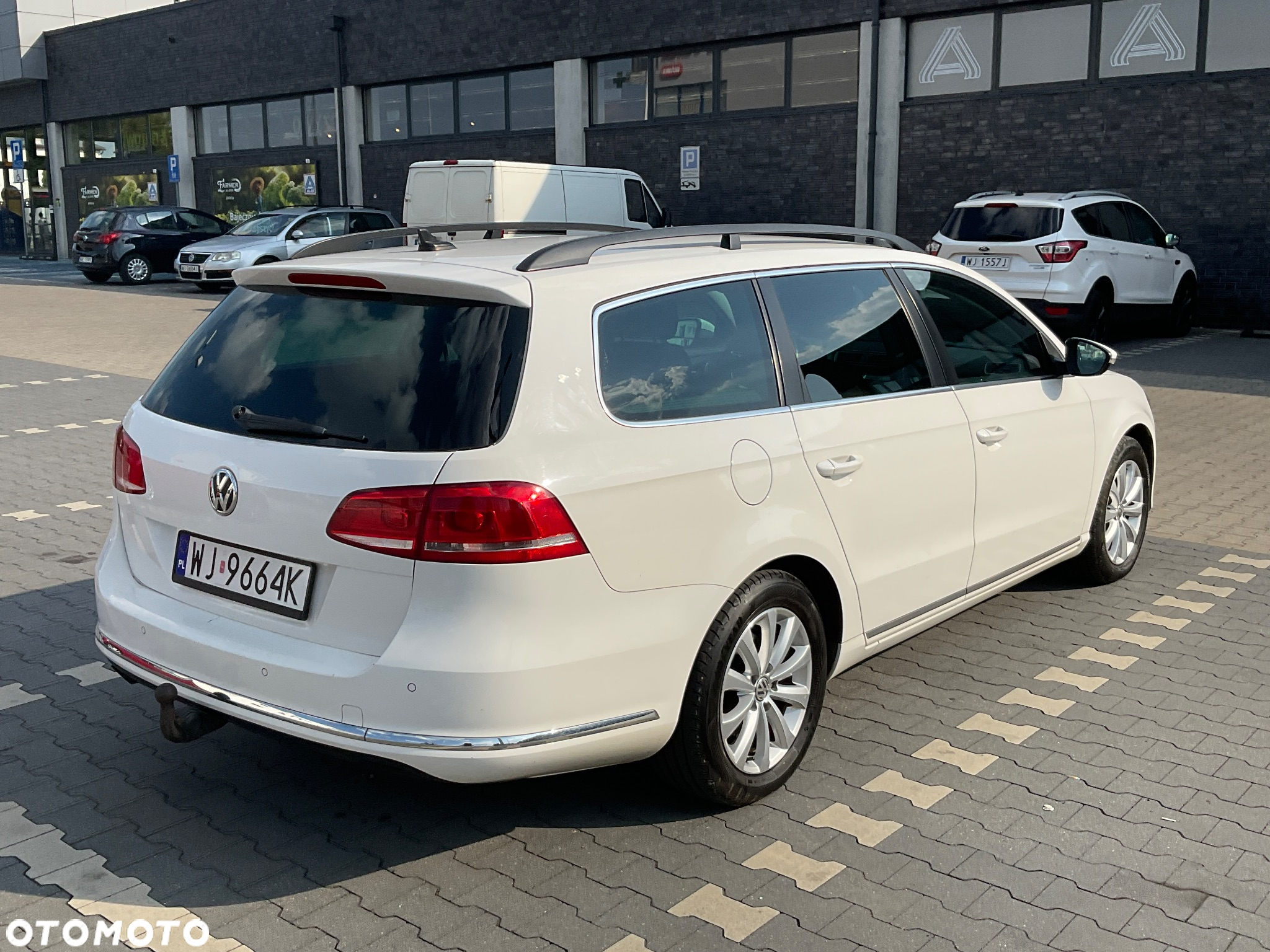 Volkswagen Passat 1.6 TDI Comfortline - 5