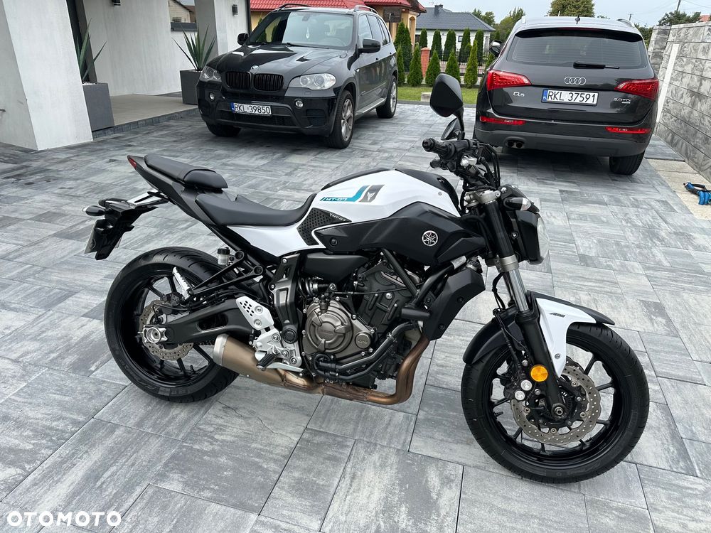 Yamaha MT - 7