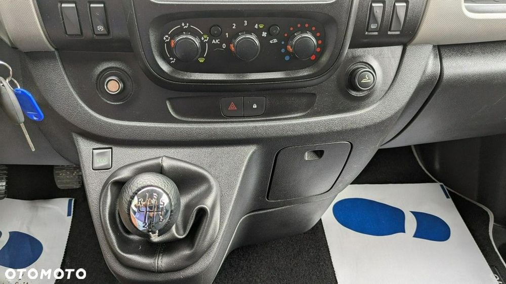 Renault Trafic - 21