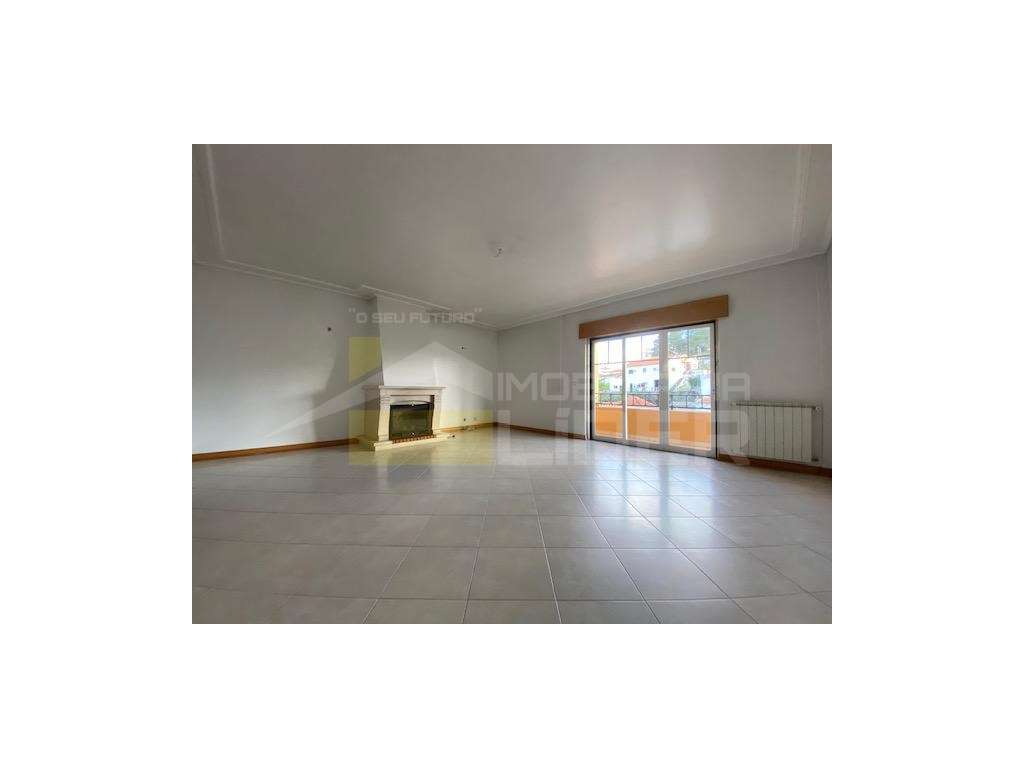 T2 no Centro do Venda do Pinheiro- Mafra - Grande imagem: 3/20