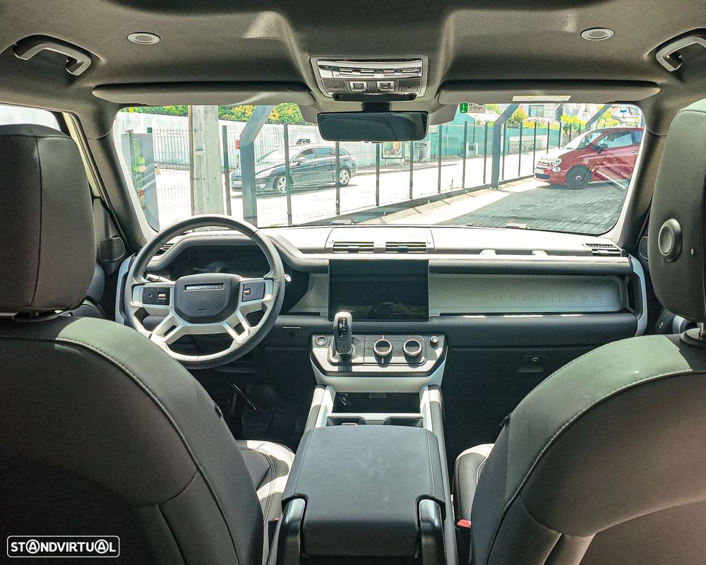 Land Rover Defender 2.0 P300e 110 AWD X-Dynamic SE - 25
