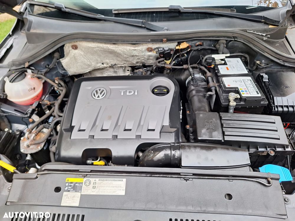 Volkswagen Tiguan 2.0 TDI 4Motion DSG Sport & Style - 9