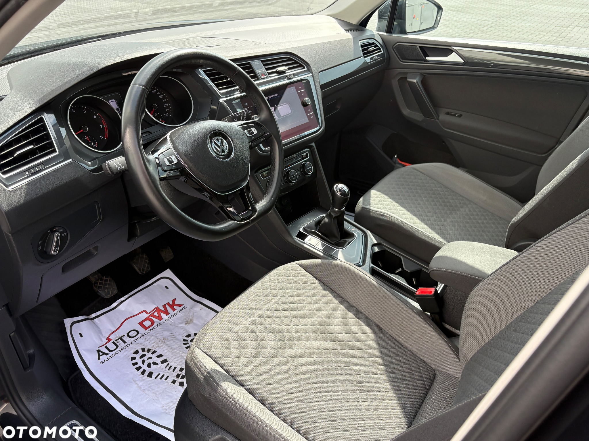 Volkswagen Tiguan 1.5 TSI ACT OPF Comfortline - 19