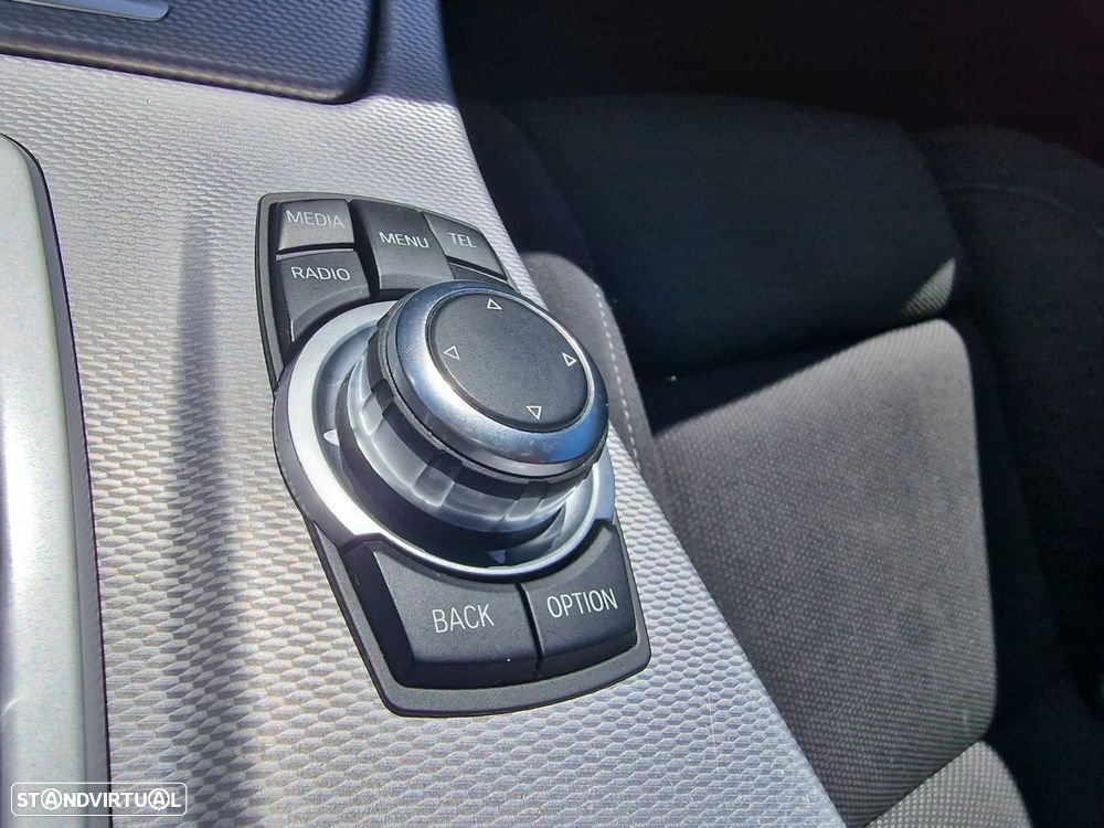 BMW 520 d Pack M Auto - 35