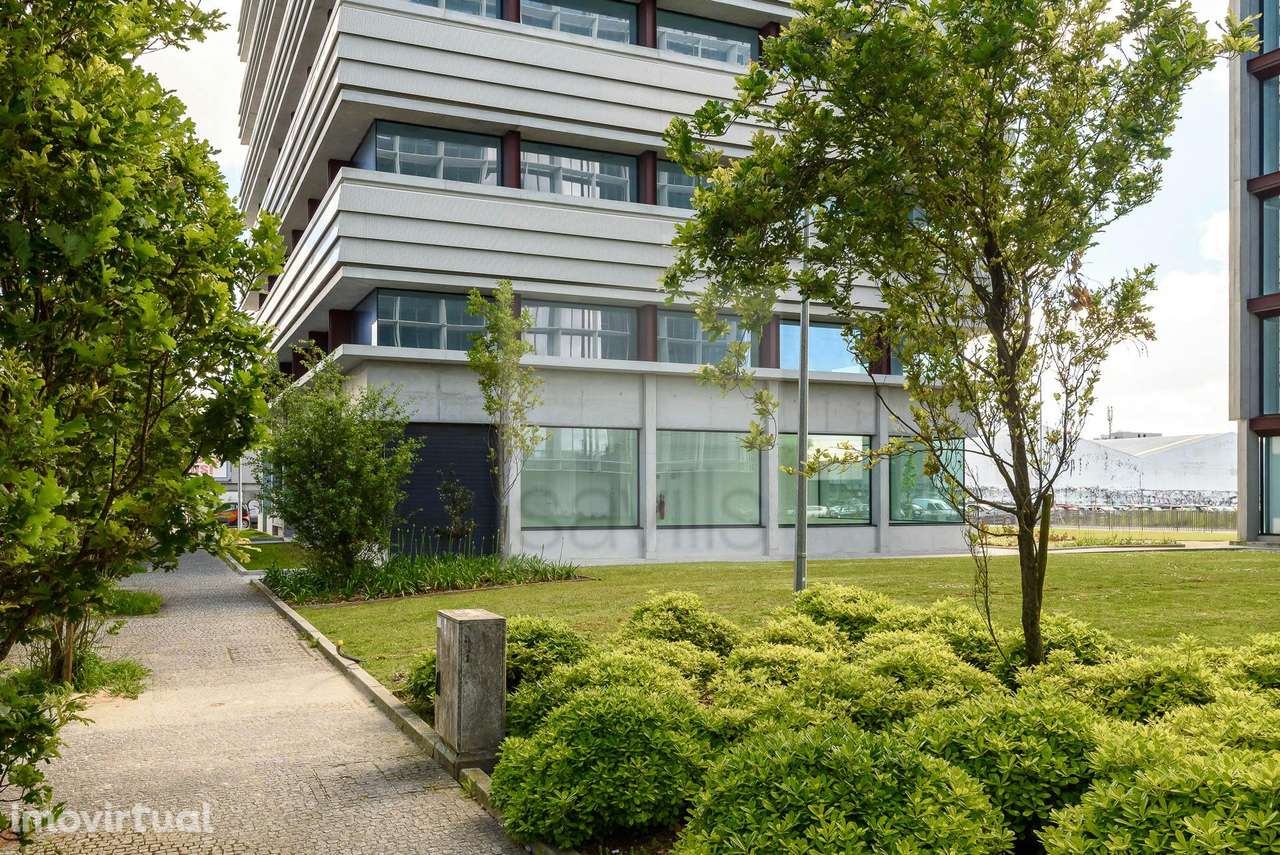 Nicolau d'Almeida Offices - Grande imagem: 5/20