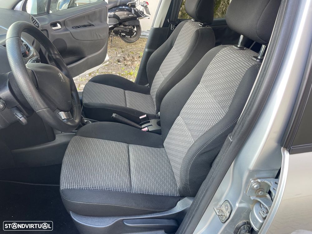 Peugeot 207 1.4 HDi Sport - 24