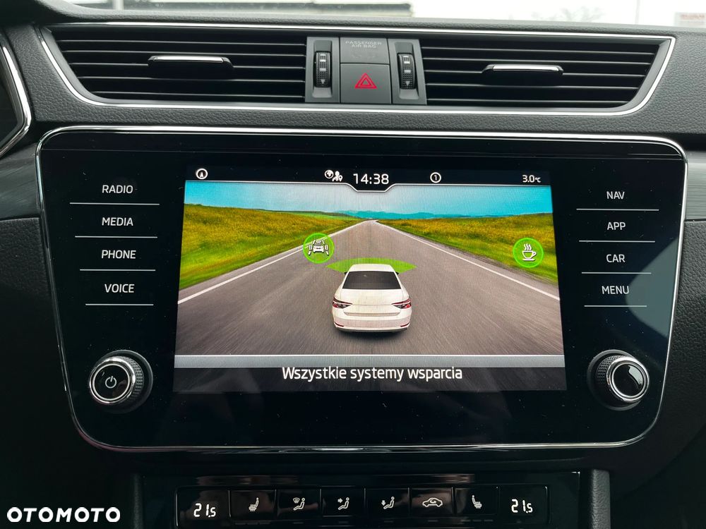 Skoda Superb 2.0 TDI SCR Style DSG - 17