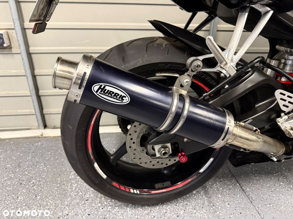 Yamaha R6 - 6