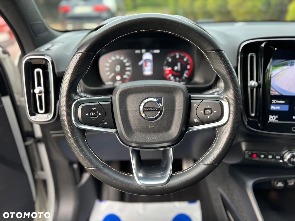 Volvo XC 40 D3 R-Design - 22