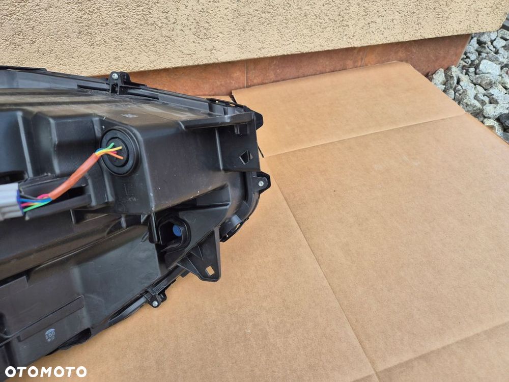 LAMPA PRZEDNIA MITSUBISHI ECPIPSE CROSS FULL LED LIFT ORYGINAŁ - 11