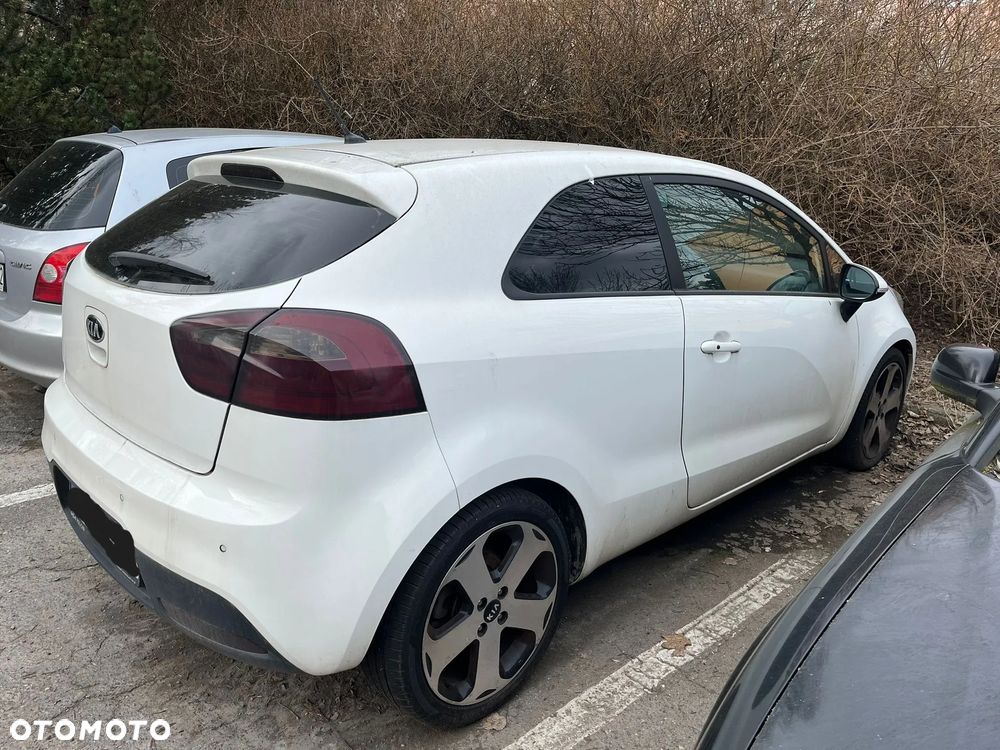 Kia Rio 1.4 XL - 2