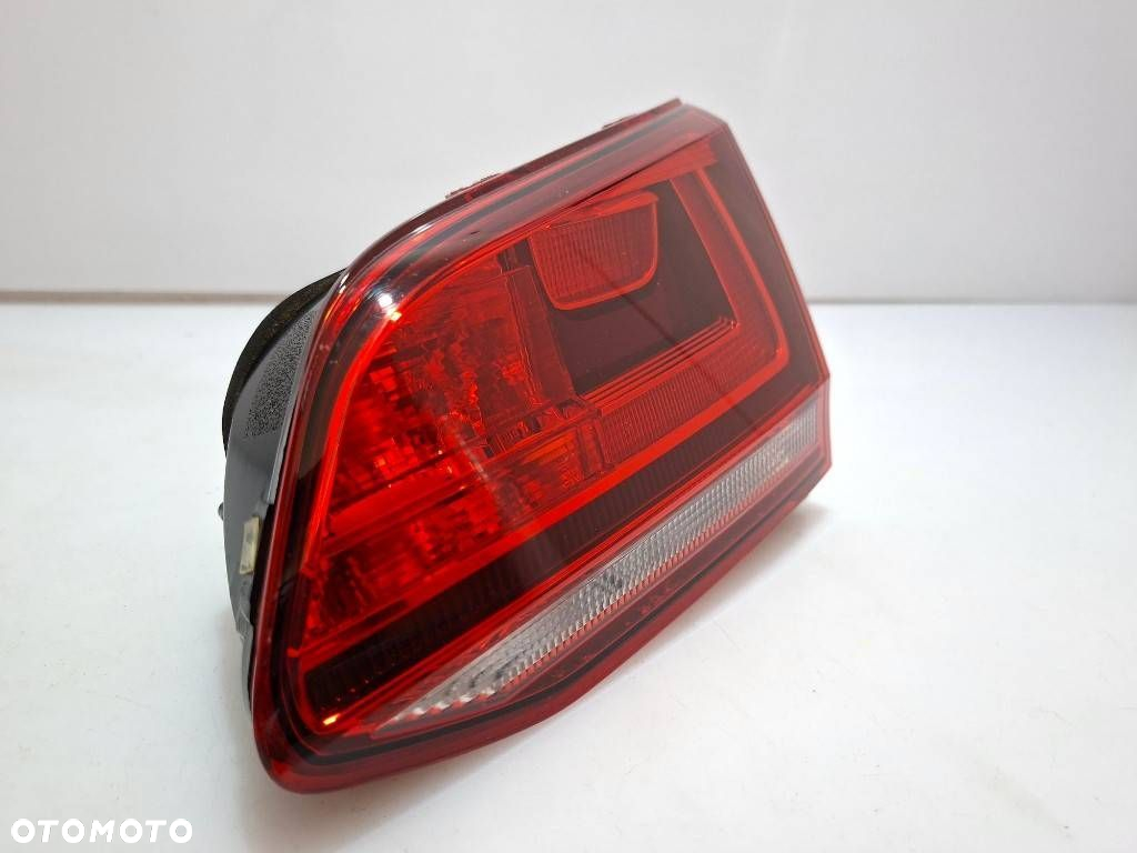 VW Golf VII 2016 Tył strona prawa Lampy tylnej klapy bagażnika 5G9945094F - 3