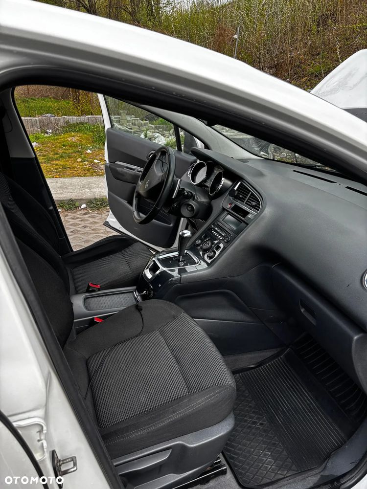 Peugeot 5008 ver-1-6-hdi-premium - 5