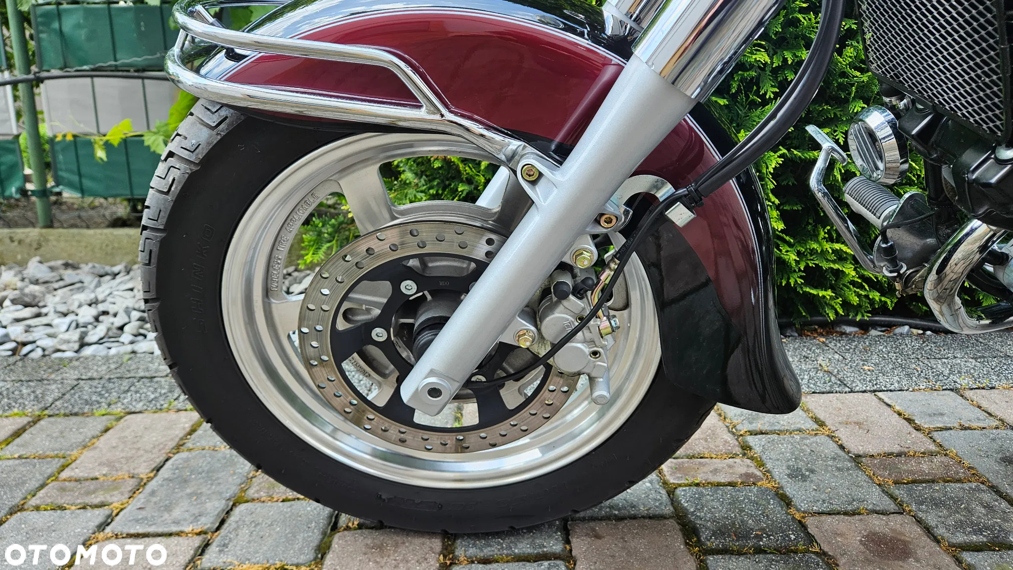 Hyosung GV - 13