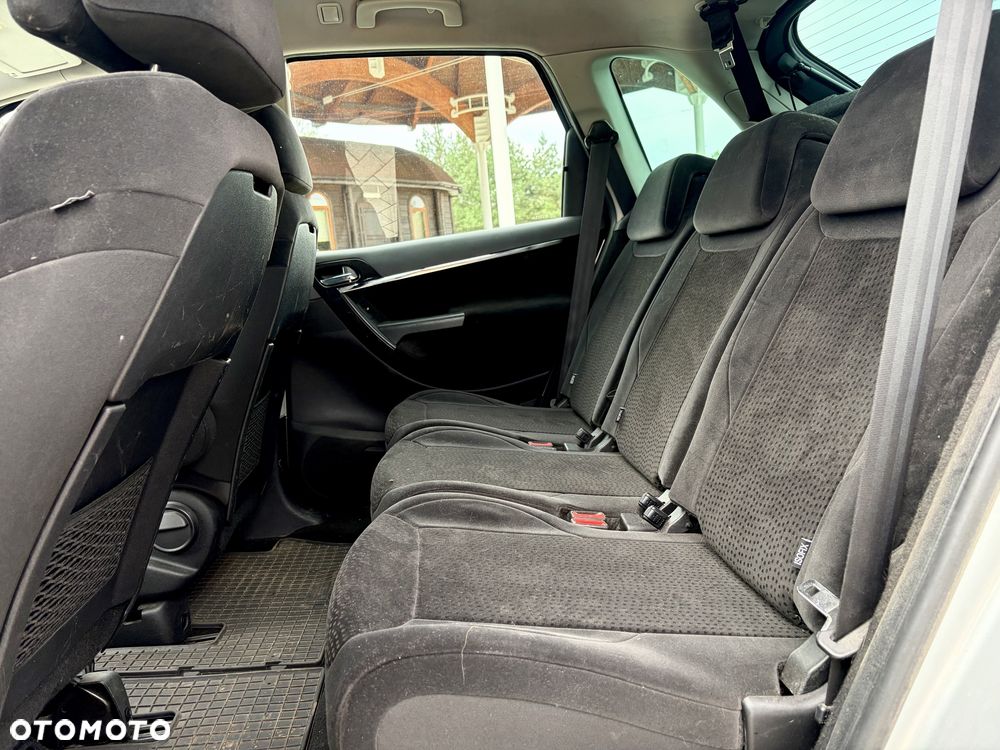 Citroën C4 Picasso - 8