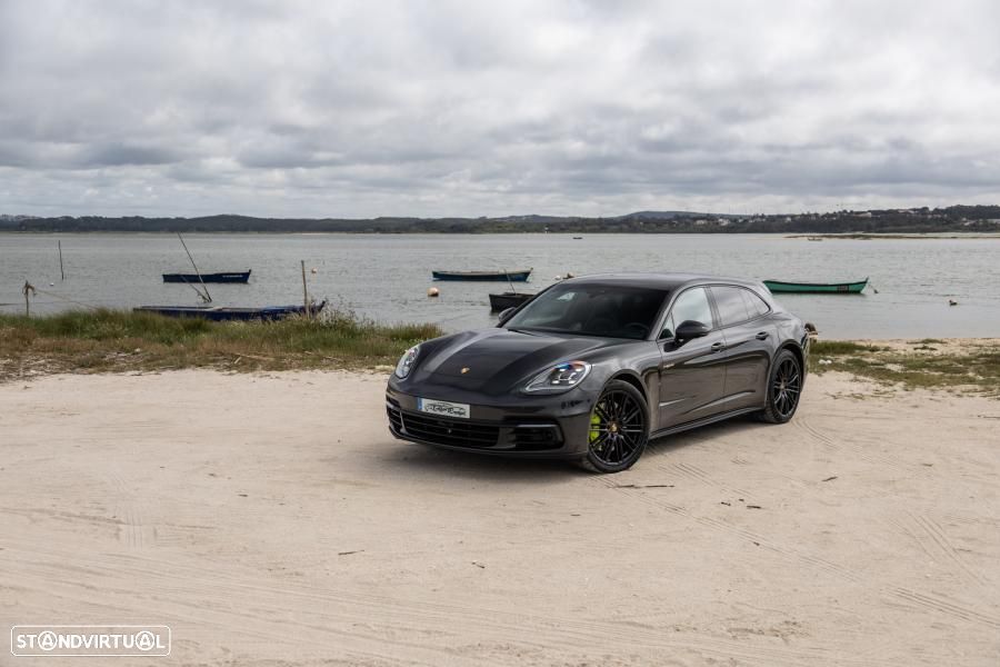 Porsche Panamera Sport Turismo 4 E-Hybrid - 5