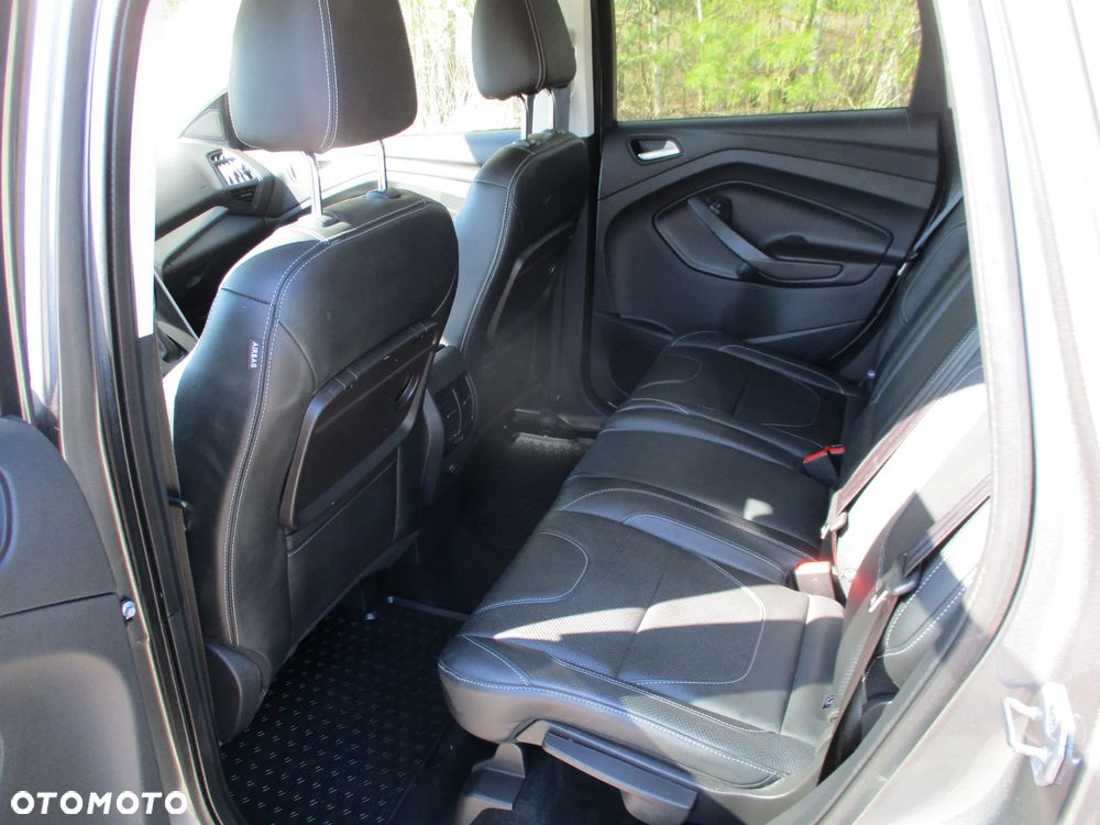 Ford Kuga 2.0 TDCi 4x4 SYNC - 17