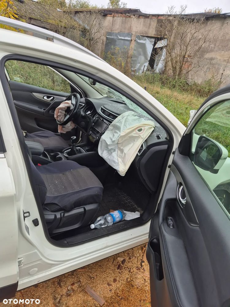 Nissan Qashqai - 15