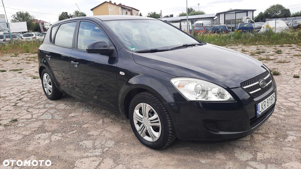 Kia Ceed - 3