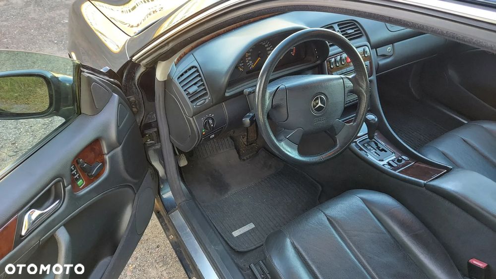 Mercedes-Benz CLK Coupe 320 Elegance - 4
