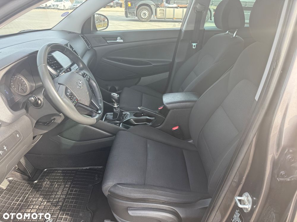 Hyundai Tucson blue 1.6 GDi 2WD Navi - 18