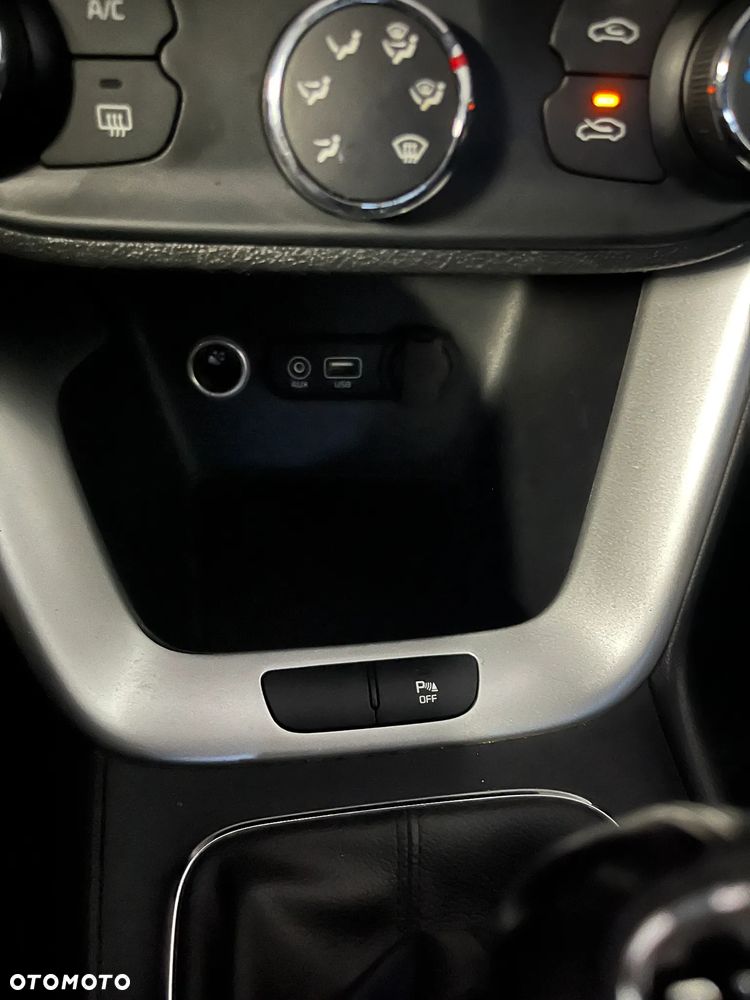 Kia Ceed 1.6 GDI L - 20