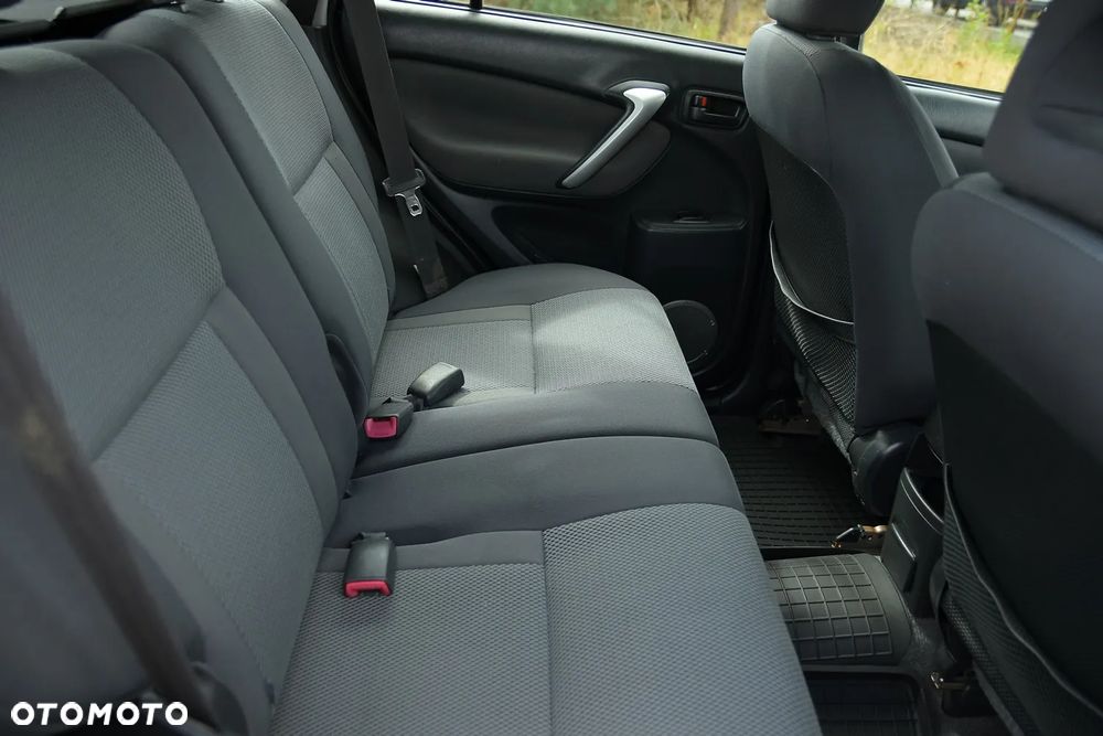 Toyota RAV4 4x4 Edition - 20