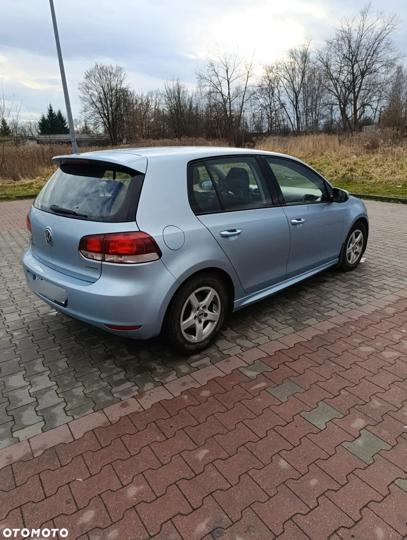 Volkswagen Golf 1.6 TDI BlueMotion Technology Comfortline - 4