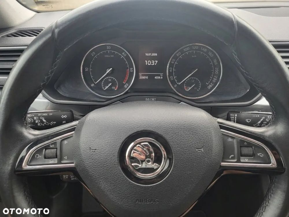 Skoda Superb - 8