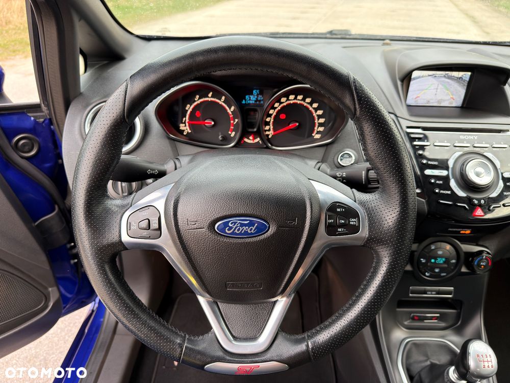Ford Fiesta 1.6 EcoBoost ST - 36