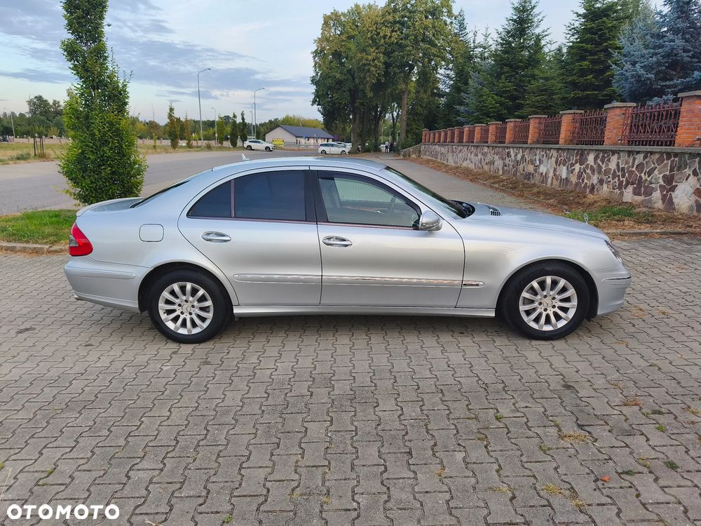 Mercedes-Benz Klasa E 230 7G-TRONIC Elegance - 11