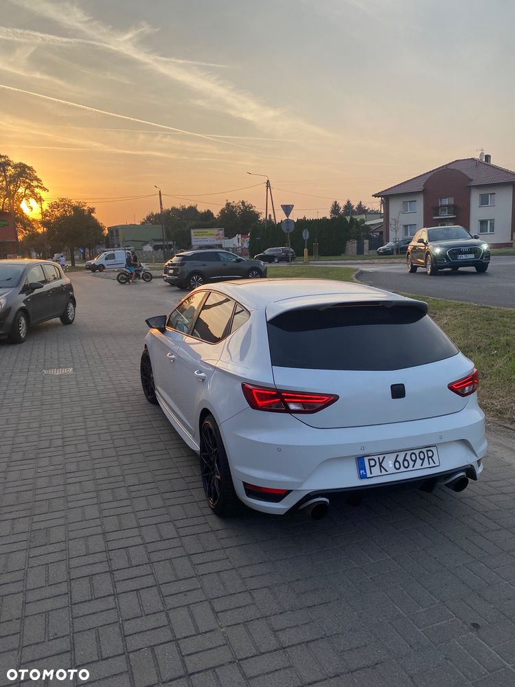 Seat Leon 1.8 TSI FR S&S DSG - 3