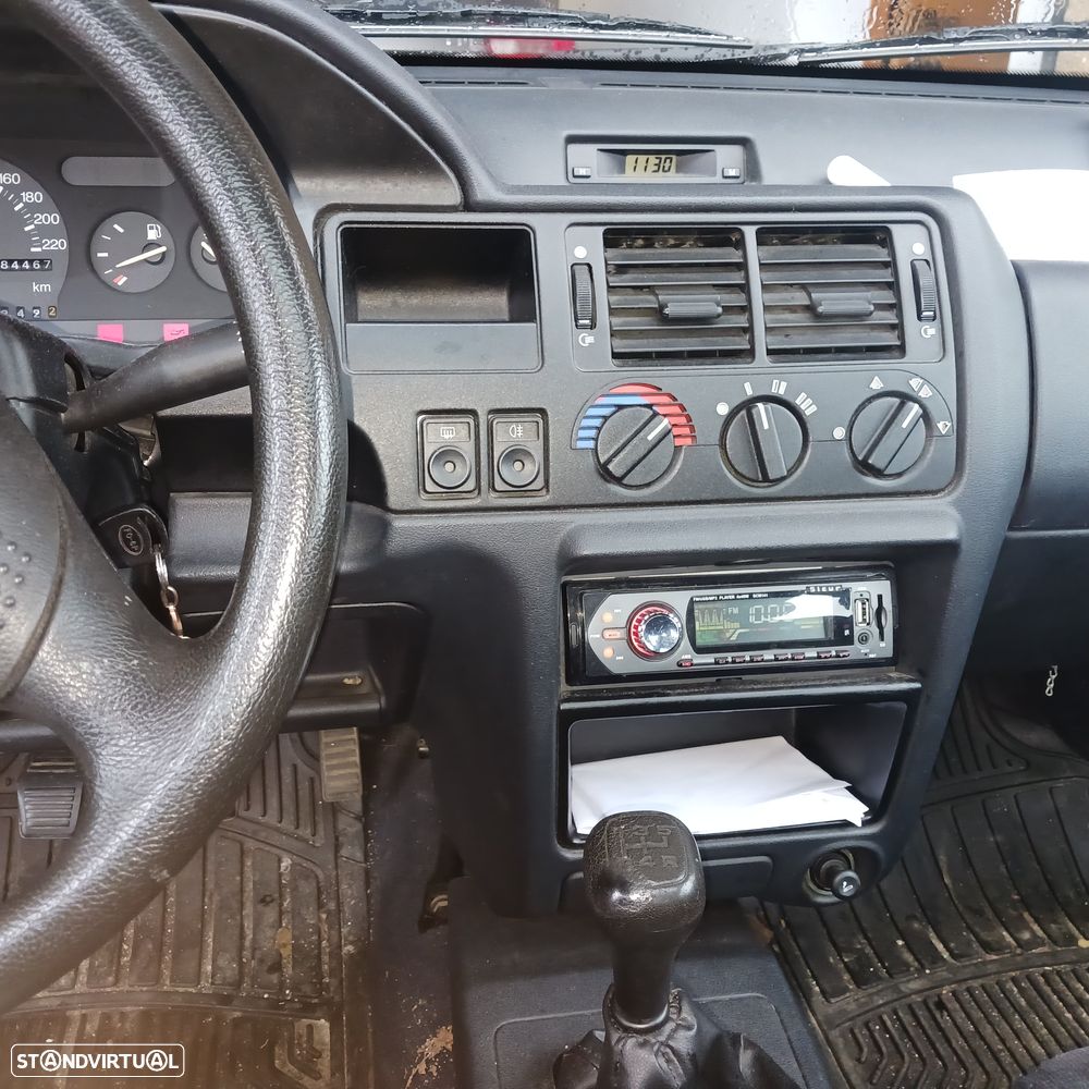 Ford Escort 1.3 CL - 9