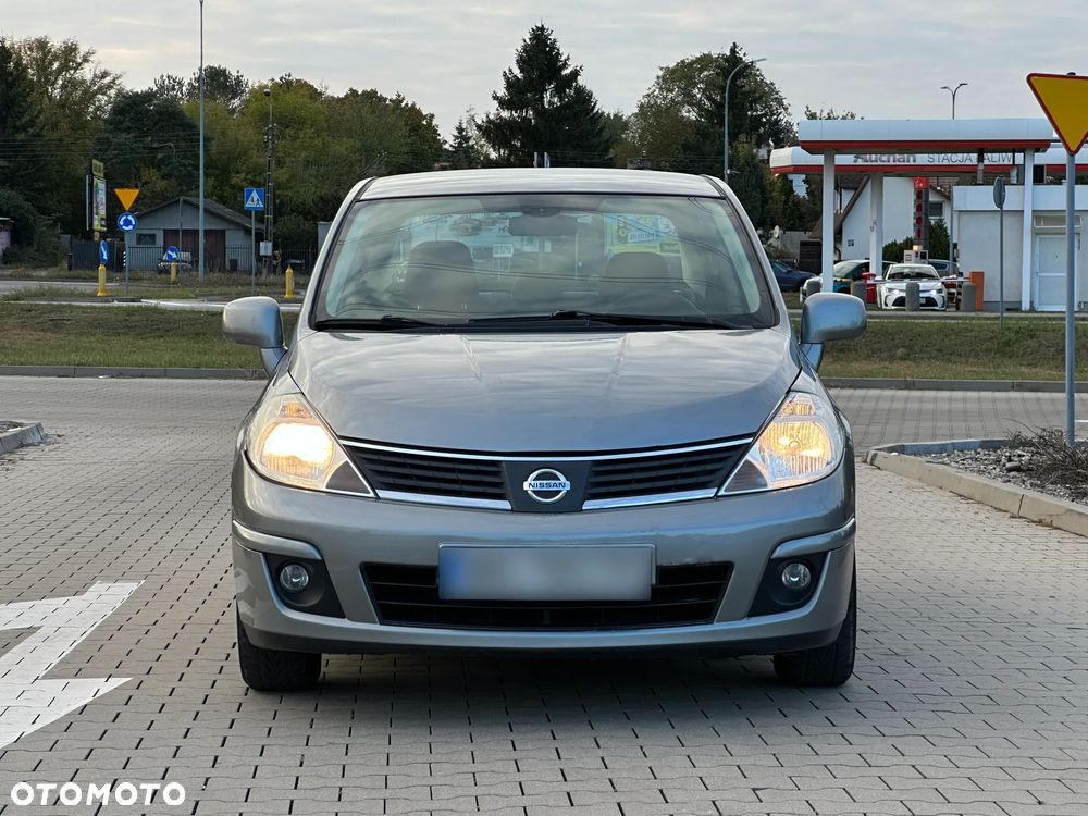 Nissan Tiida 1.6 Tekna - 2