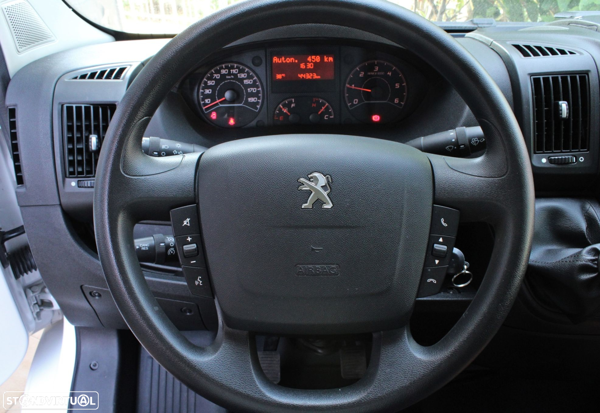 Peugeot Boxer 2.2 BlueHDi 335 L3 CD - 6