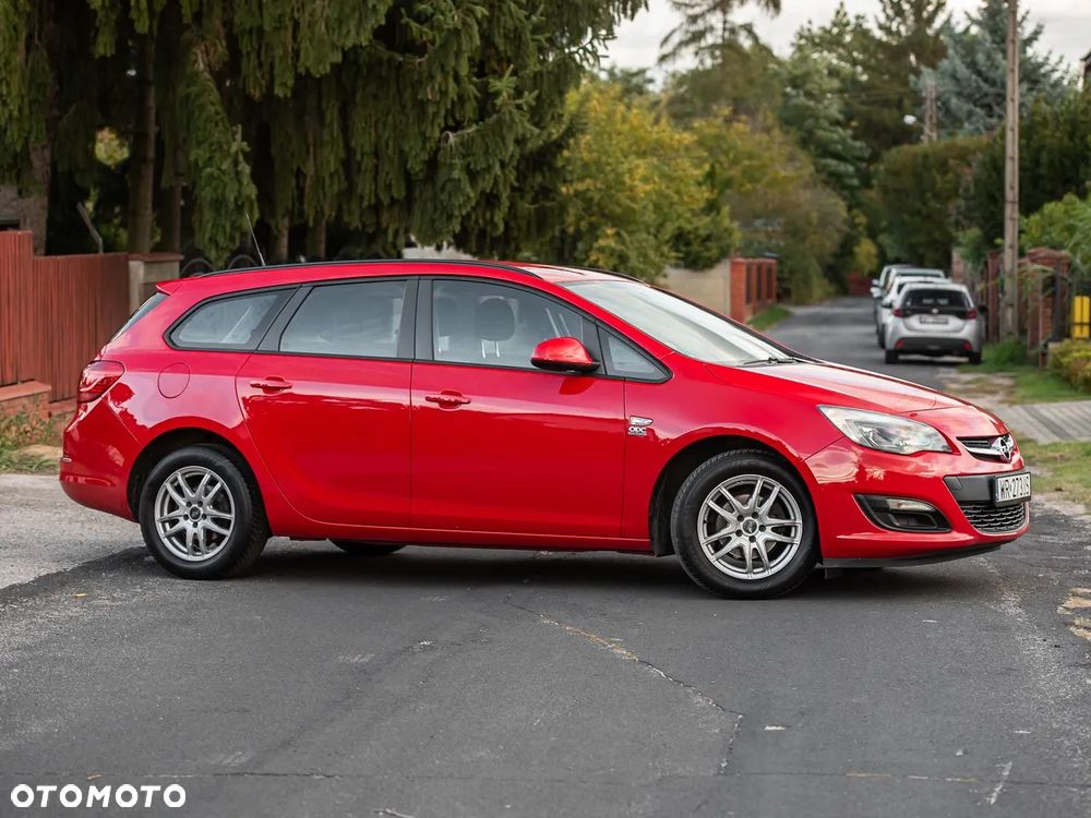 Opel Astra 2014 photo 3