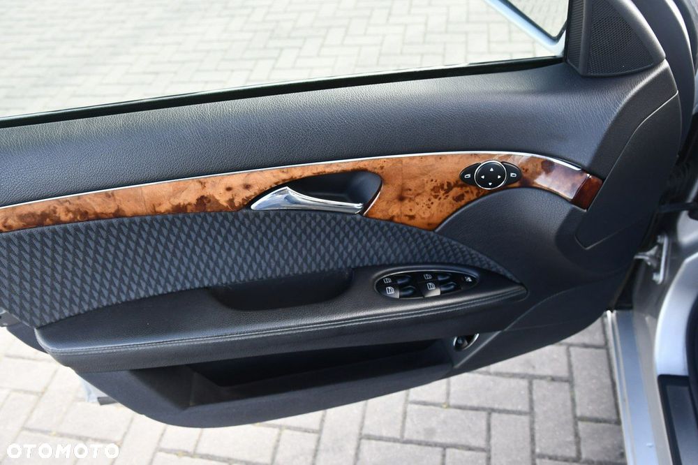 Mercedes-Benz Klasa E - 14