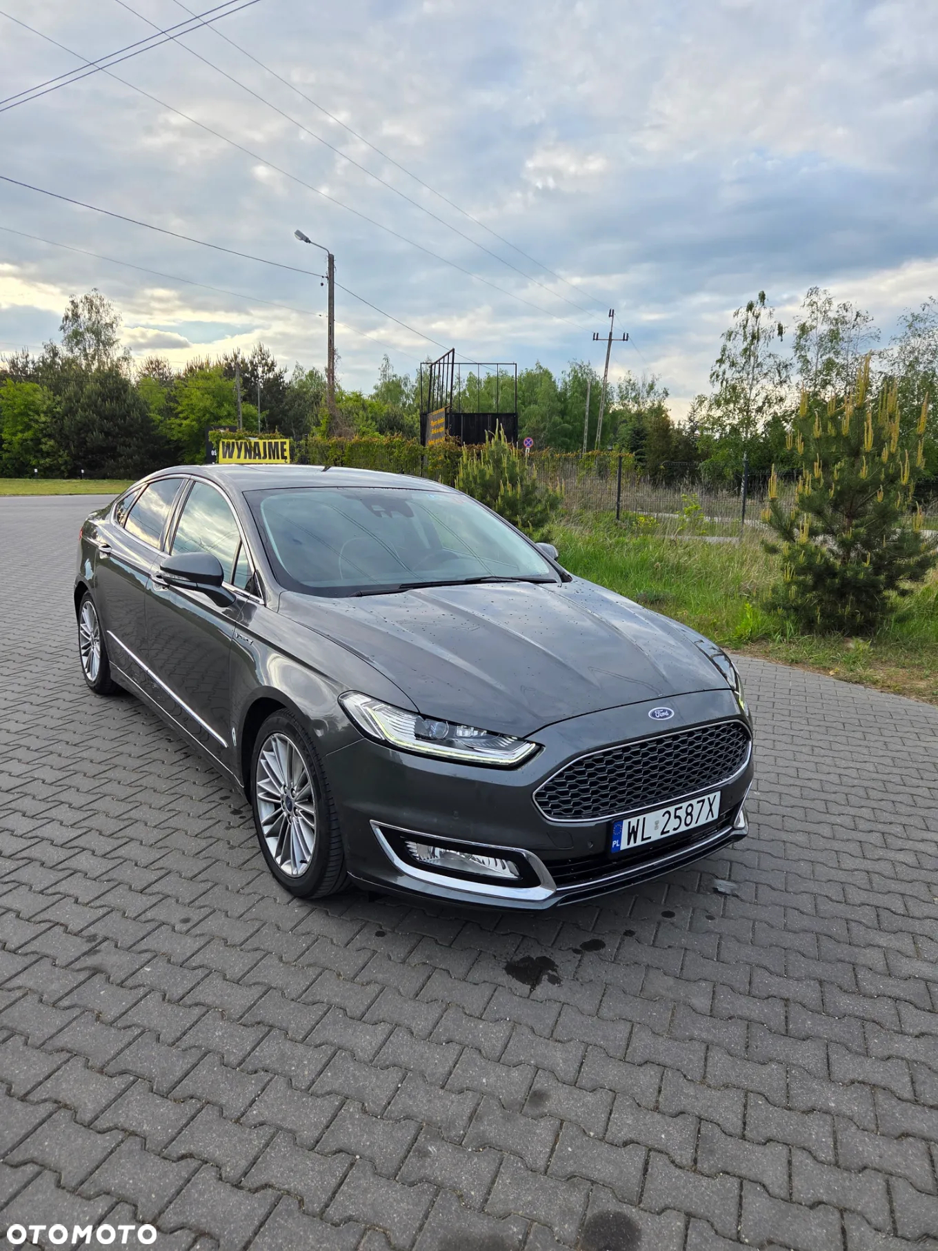 Ford Mondeo Vignale 2.0 Hybrid - 2