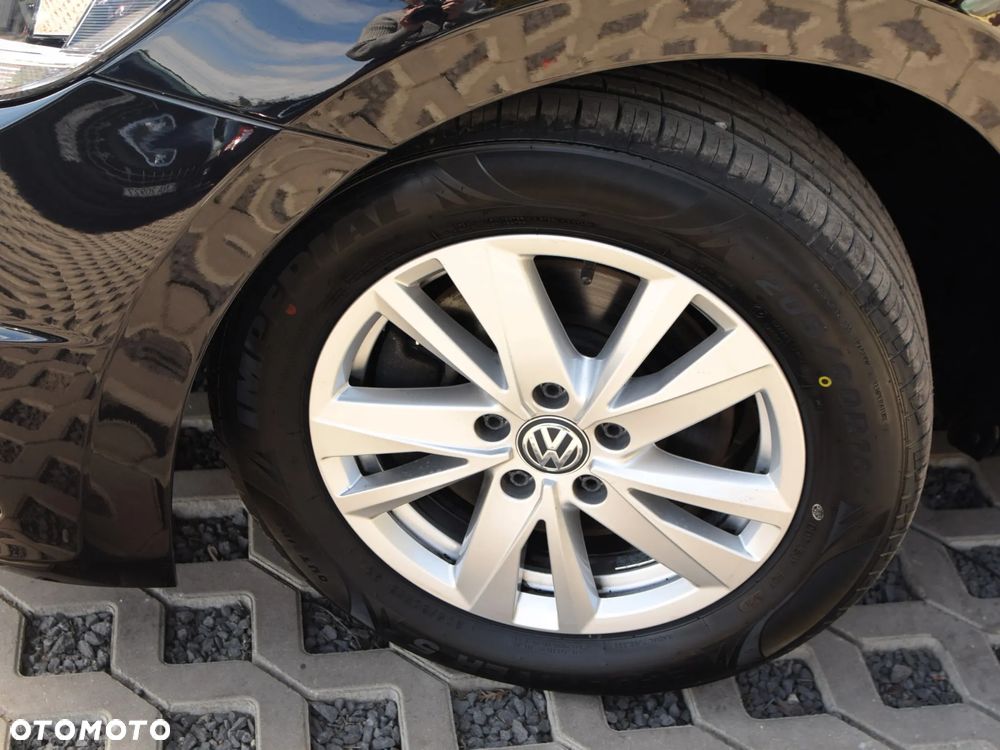 Volkswagen Touran 2.0 TDI SCR DSG Comfortline - 17