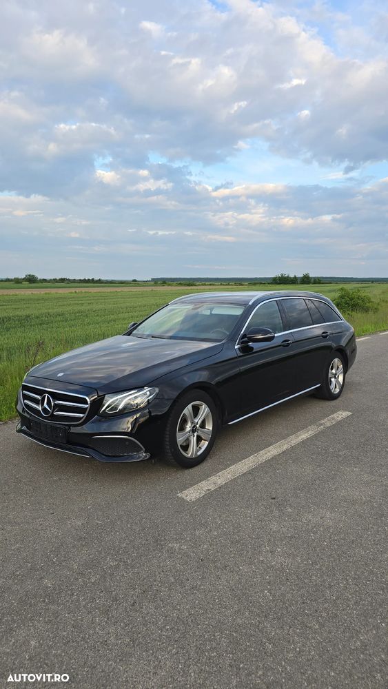 Mercedes-Benz E 220 d 9G-TRONIC AMG Line - 4