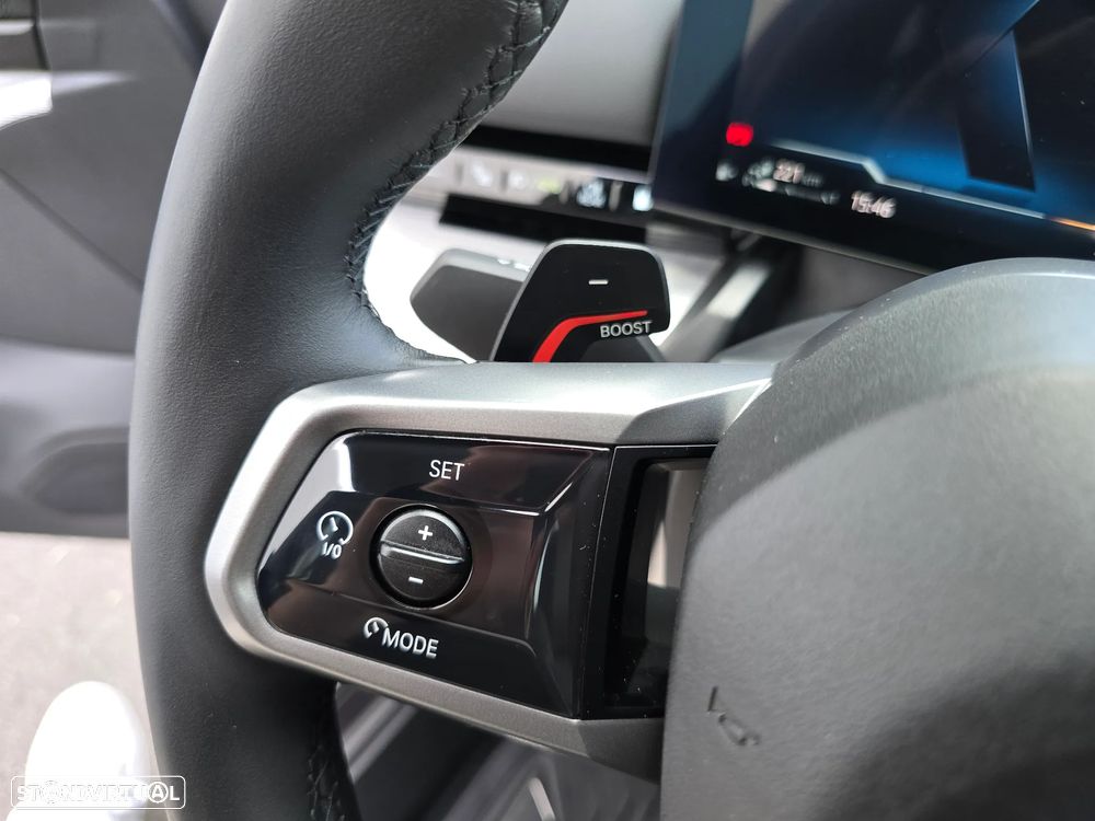 BMW 530 e Pack Desportivo M Pro - 23