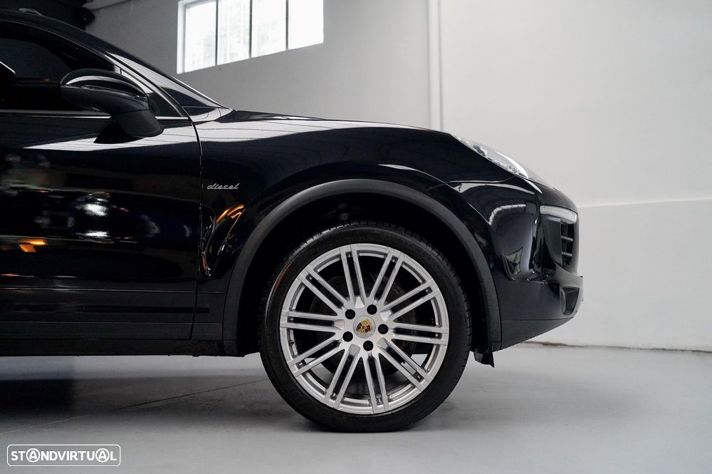 Porsche Cayenne - 9