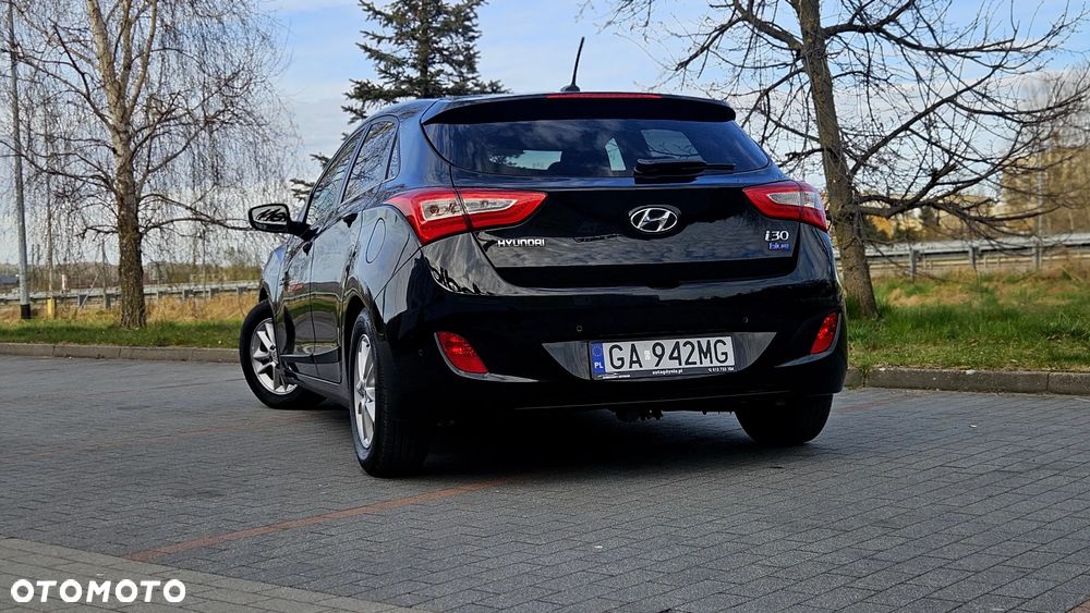 Hyundai i30 1.6 Fifa World Cup Edition - 18
