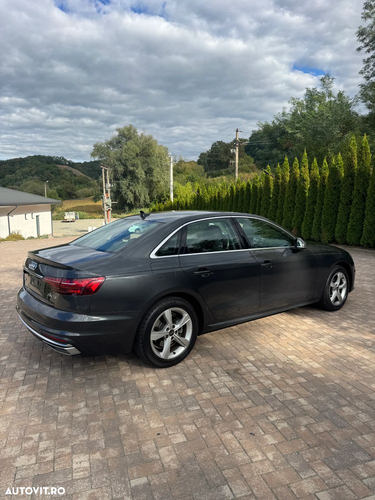 Audi A4 Limuzina 30 TDI S tronic MHEV S Line - 4