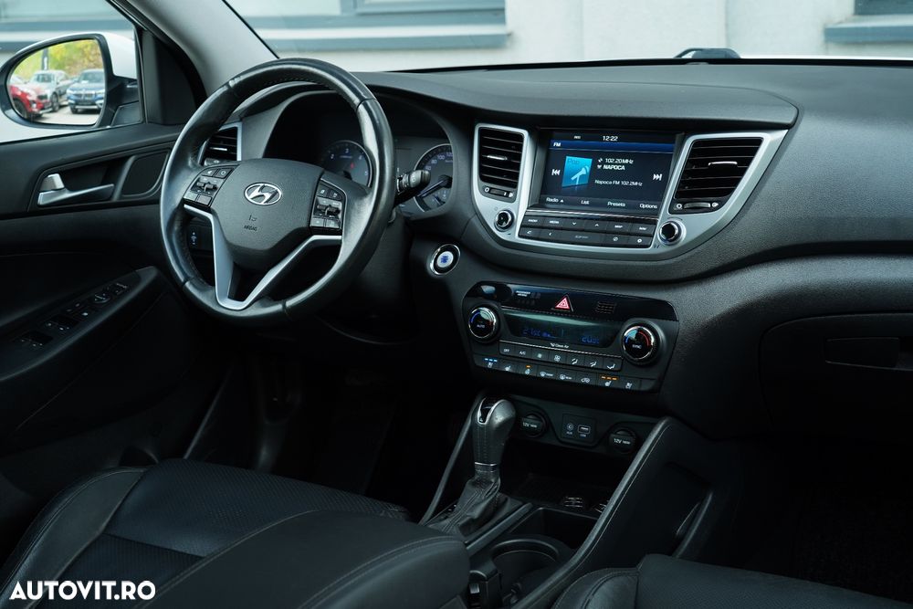 Hyundai Tucson 2.0 CRDI 4WD Automatik Premium - 14