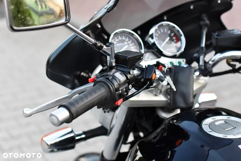 Yamaha XJR - 28